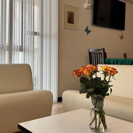 Hotel Riviera Nuova Gestione Католика Екстериор снимка