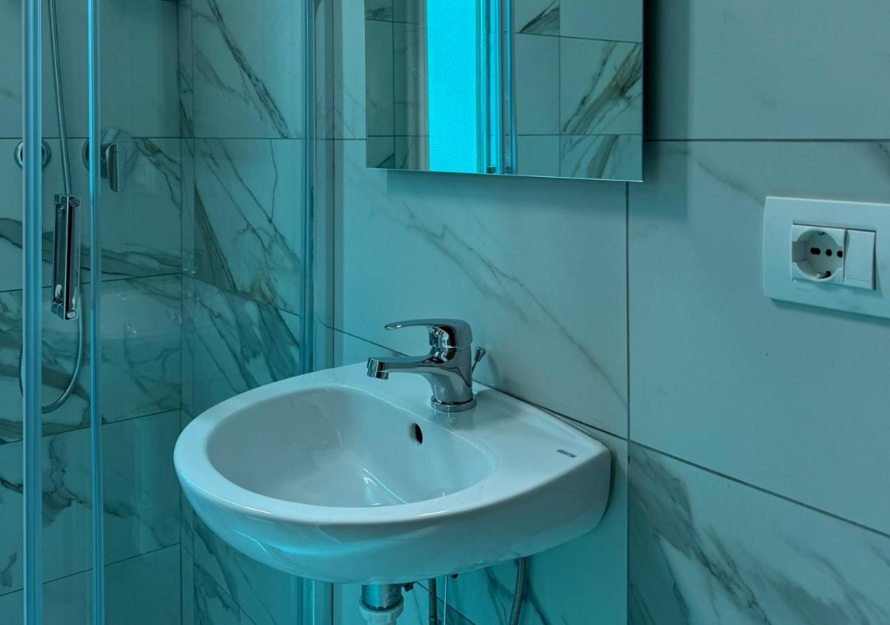 Hotel Riviera Nuova Gestione Католика Екстериор снимка